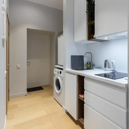 Charming With Rooftop View Апартаменты Рига