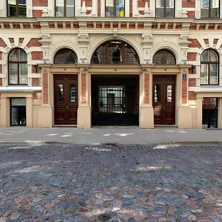 Apartamento Charming With Rooftop View Riga